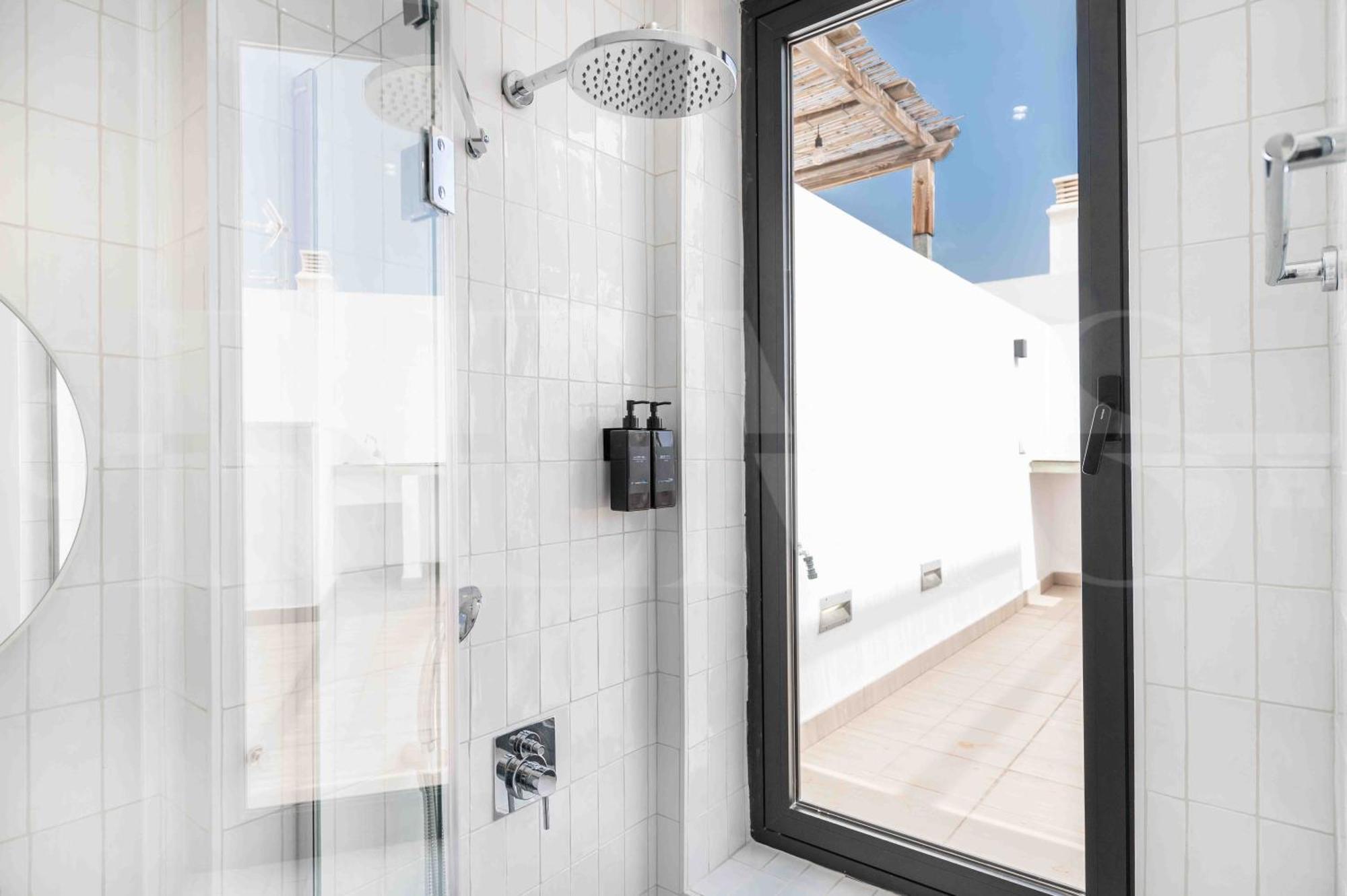 Bright Spacious Duplex With Terrace By Rems Apartment *