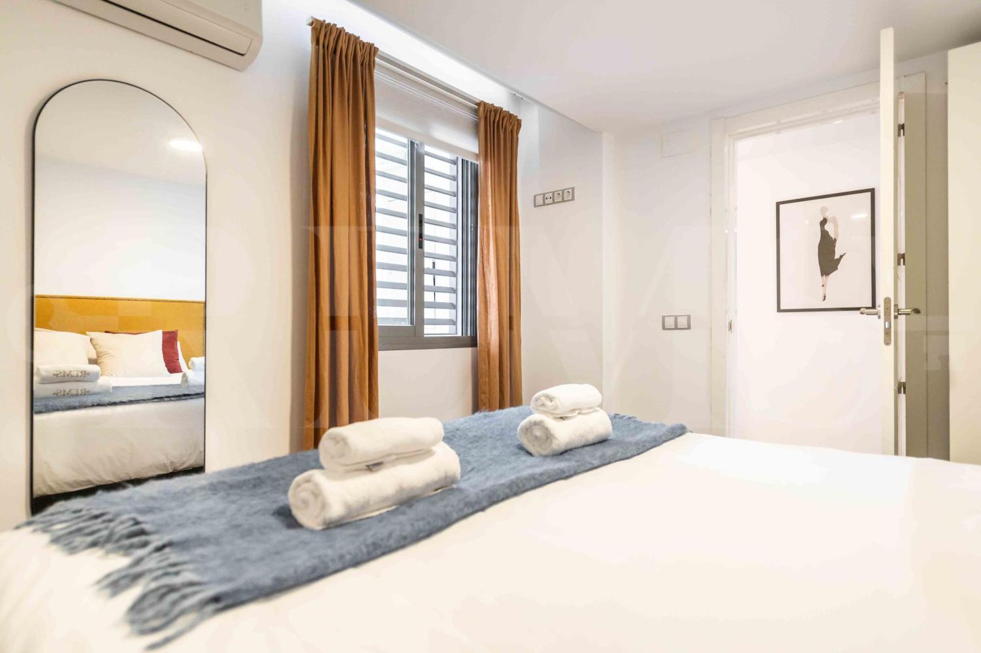 Bright Spacious Duplex With Terrace By Rems Apartament Màlaga